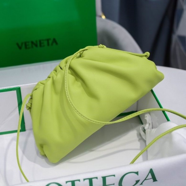 Bottega Venete Pouch Bag BV152