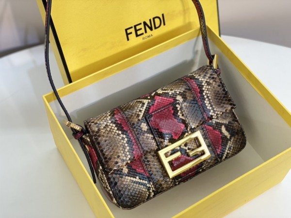 Fendi Baguette Shoulder Bag FD-017