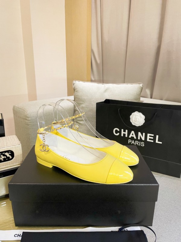Chanel Women Flats Yellow CHN-019
