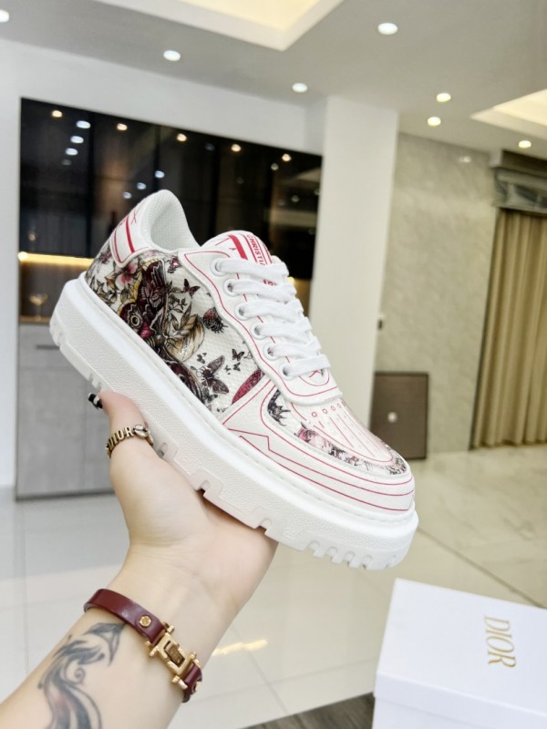 Dior Women Sneakers DRS-117