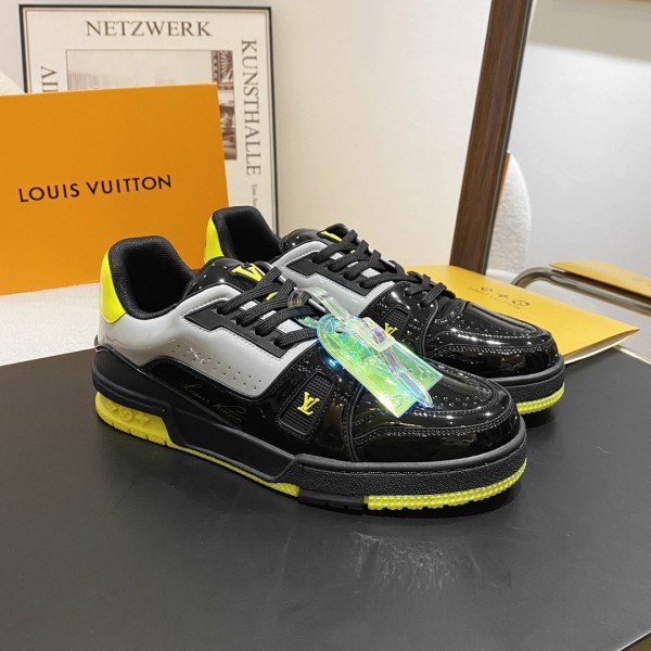 LV Trainer Sneaker LVS-022