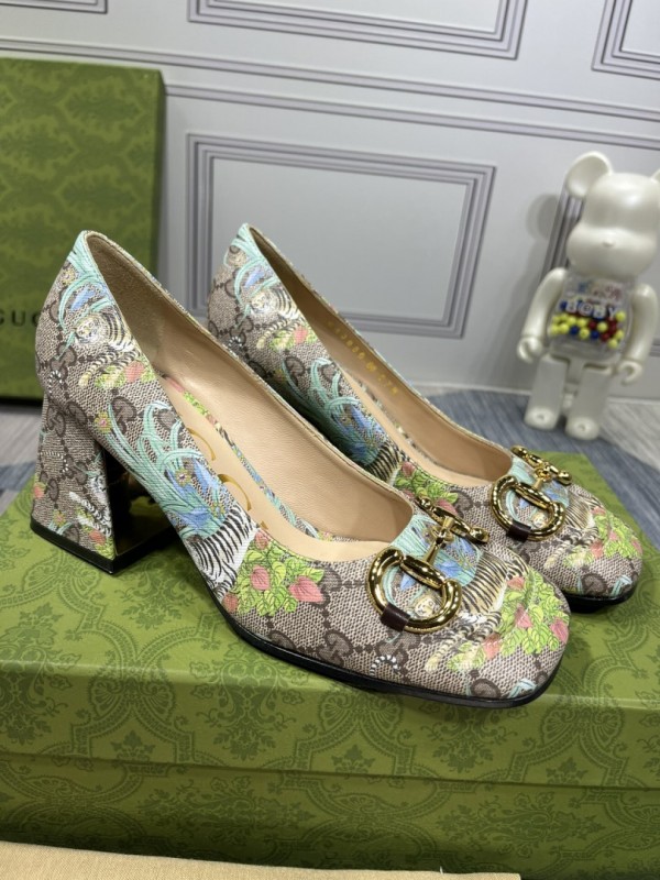 Gucci Wome Pumps GUCS-076