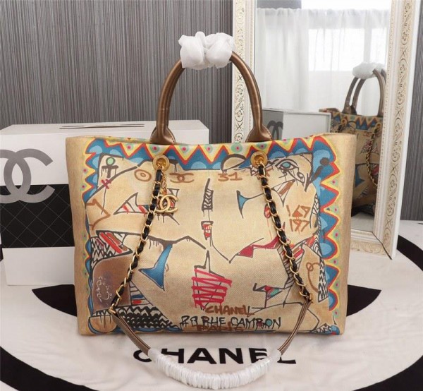2019 Chanel Limited Tote Bag (CHT236-Multicolor)
