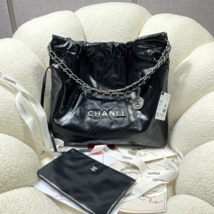 Chanel 22 Medium Handbag - 22BAG039