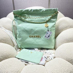 Chanel 22 Large Handbag - 22BAG076
