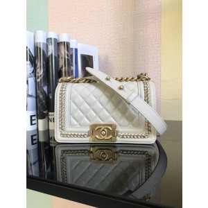 Chanel BOY Handbag 20cm - BOY103