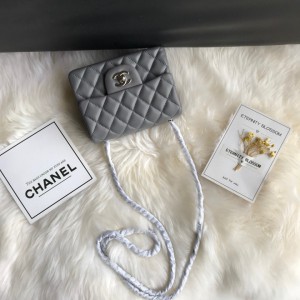 Chanel Classic Flap Bag 17cm - CF003