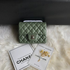 Chanel Classic Flap Bag 17cm - CF008