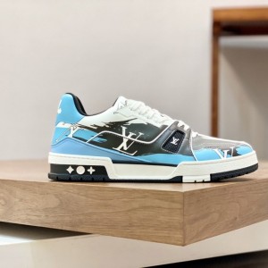 LV Trainer Sneaker LVS-045