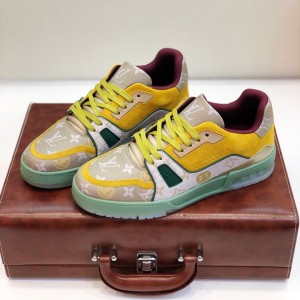 LV Trainer Sneaker LVS-050